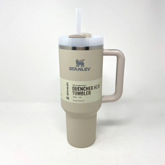 Stanley The Quencher H2.0 FlowState™ Tumbler Soft Matte 40 Oz Dune - Picture 2 of 6